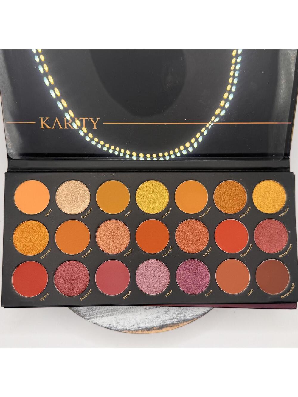 Karity Beauty PICANTE Eyeshadow Palette 21 Colors Warm Orange Red New in Box